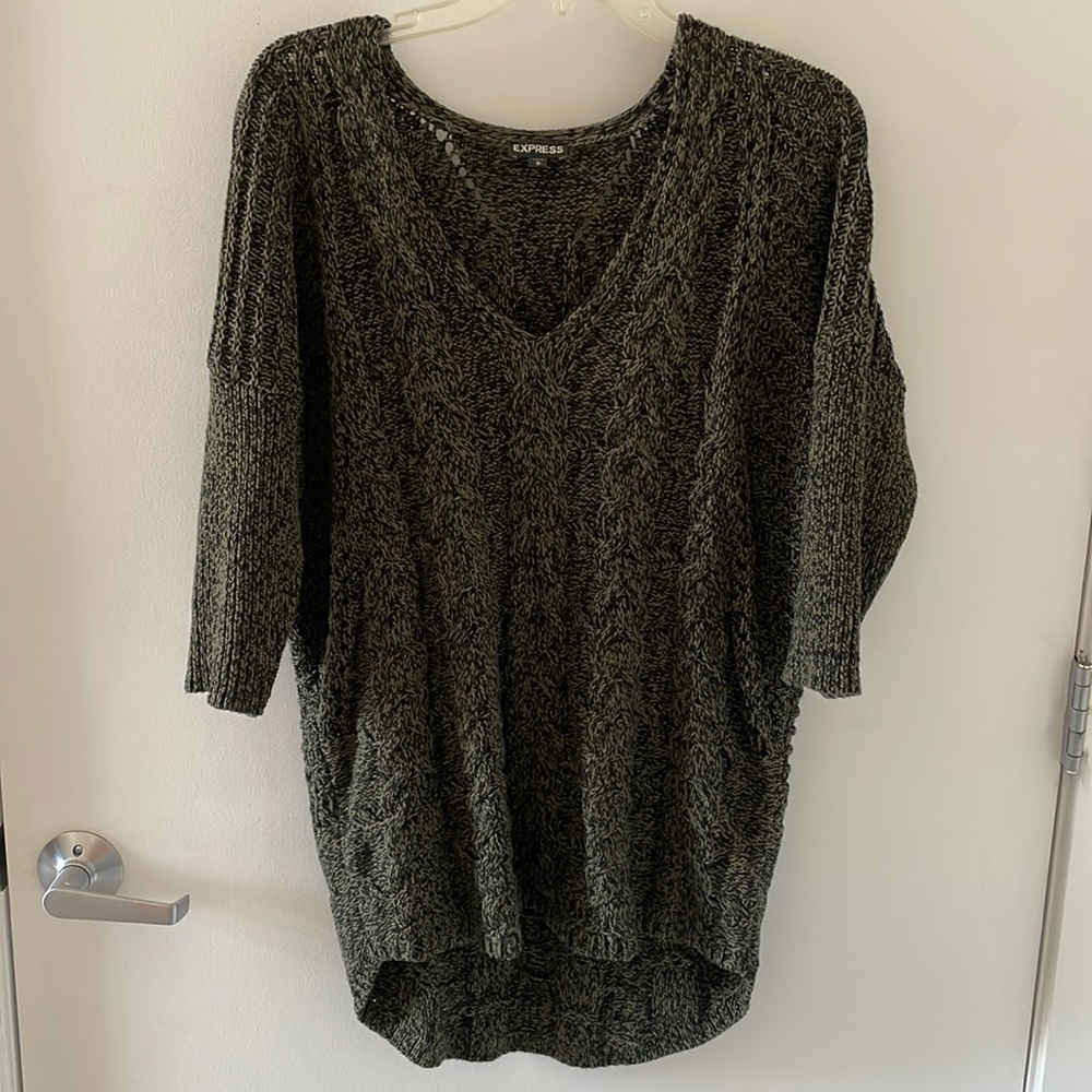 Express knit sweater - size M